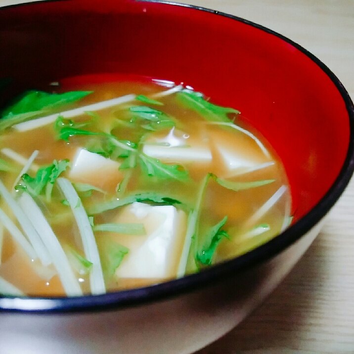 豆腐と水菜のみそ汁